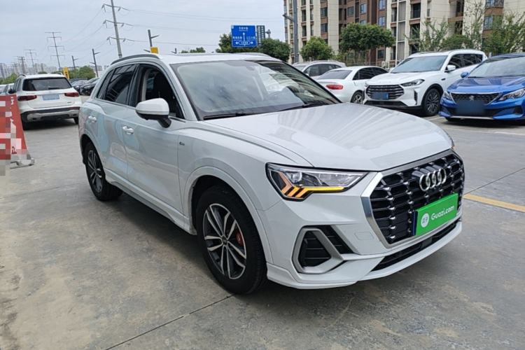 Audi Q3 2021 — 3