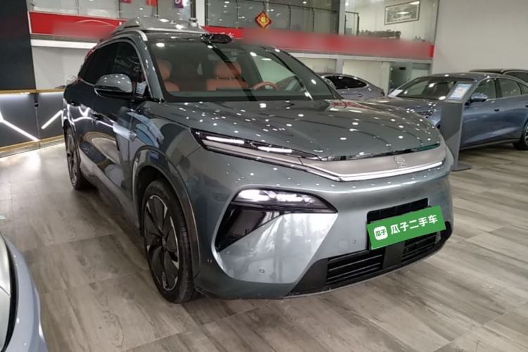 BYD Tang L 2025 — 3