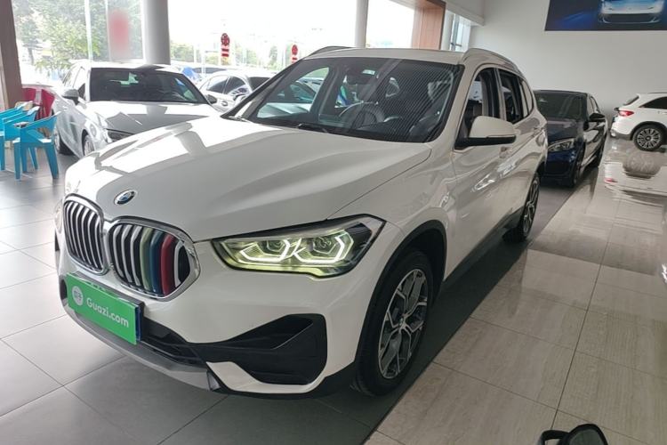 BMW X1 2021 — фото 1