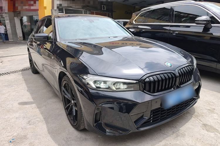 BMW 320Li 2023 — 3
