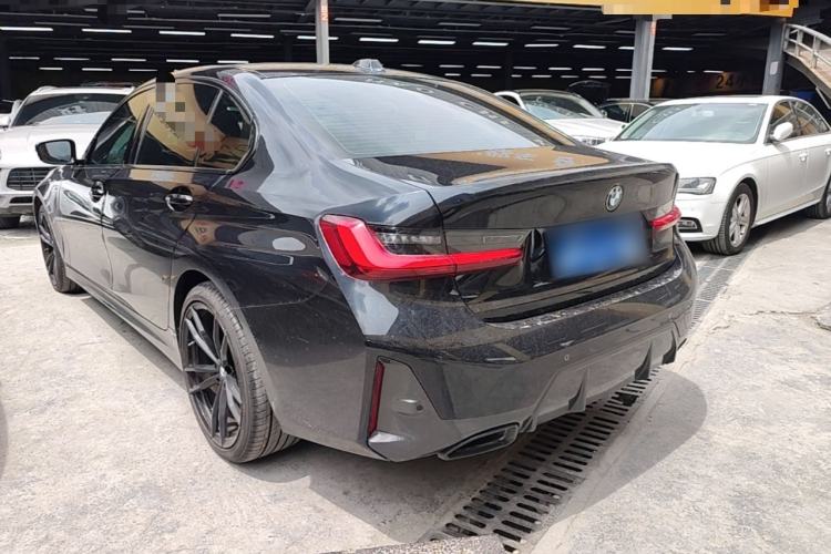 BMW 320Li 2023 — 4