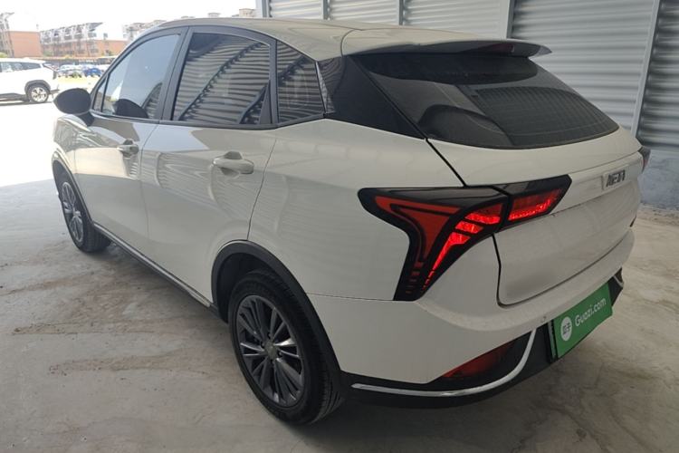 Neta V 2022 — 4