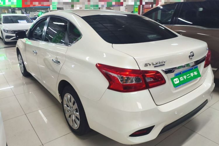 Nissan Sentra 2021 — 4