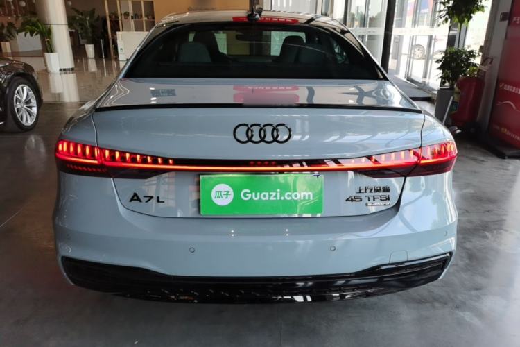 Audi A7L 2024 — 5