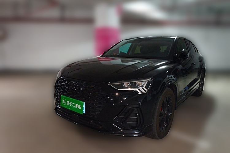 Audi Q3 Sportback 2022 — фото 1