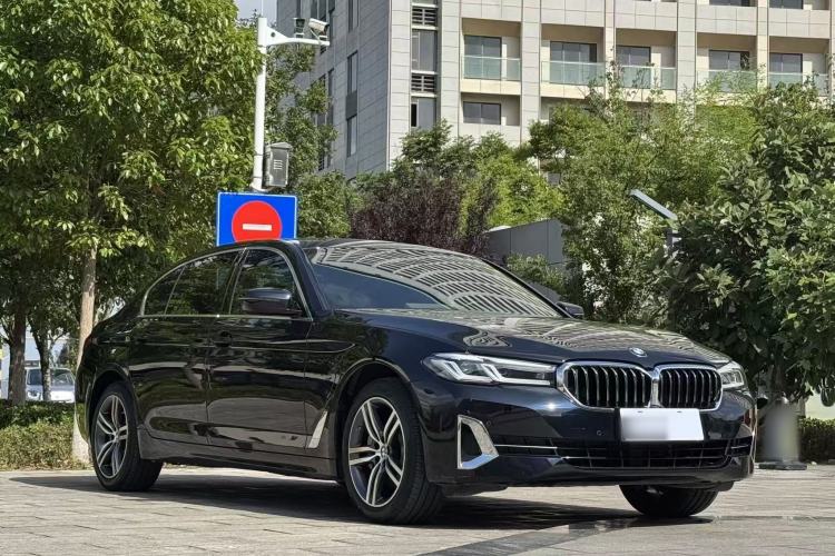 BMW 530Li 2023 — фото 3