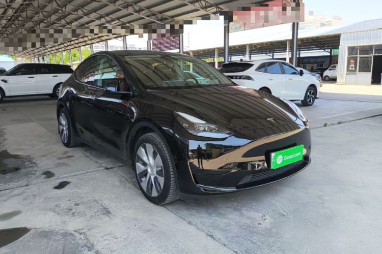 Tesla Model Y 2022 — 3