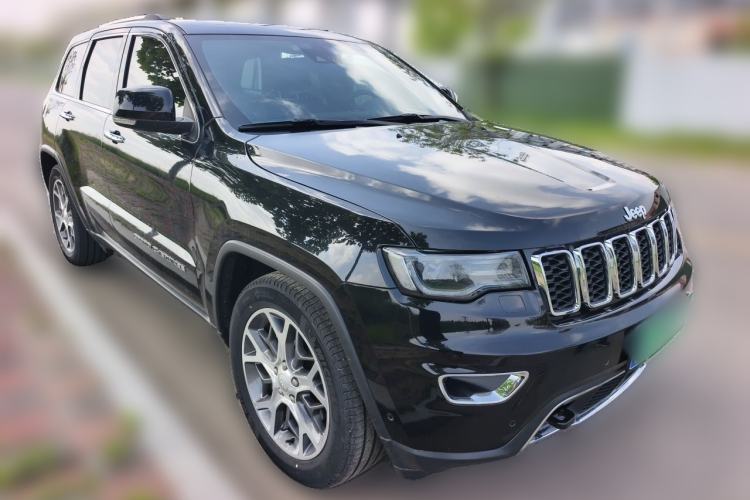 Jeep Grand Cherokee 2021 — 3