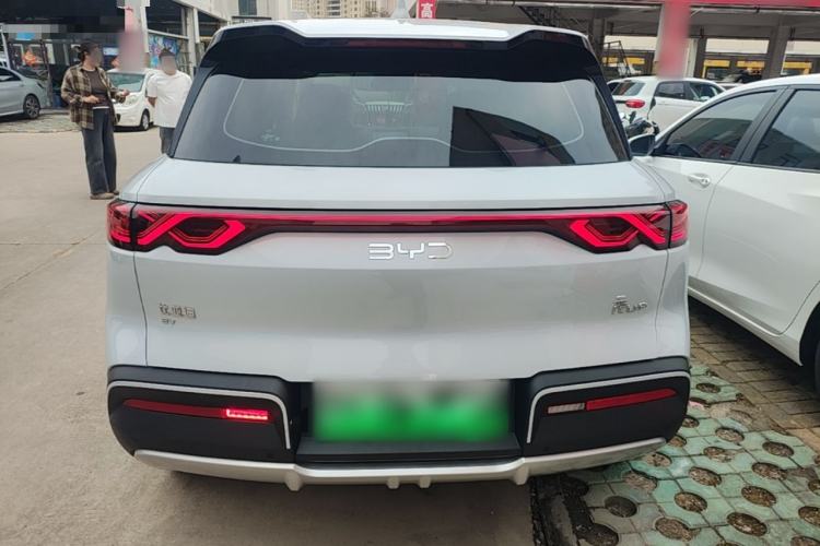 BYD Yuan Up 2025 — 5