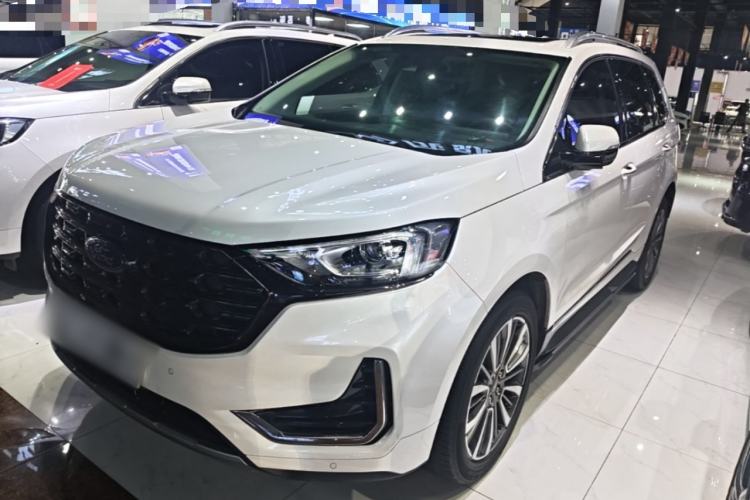 Ford Edge 2021 — фото 1