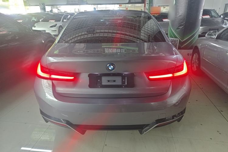 BMW i3 2024 — фото 5