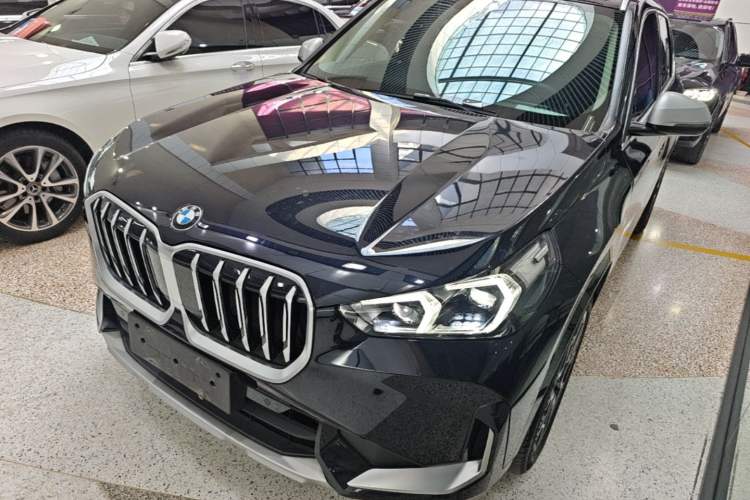 BMW X1 2023 — фото 1