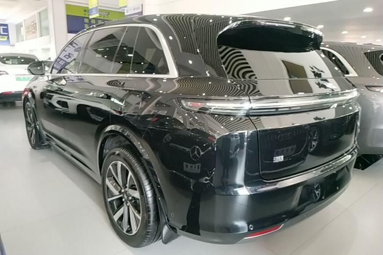 Li Auto L7 2023 — 4