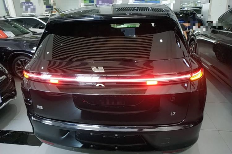 Li Auto L7 2023 — 5