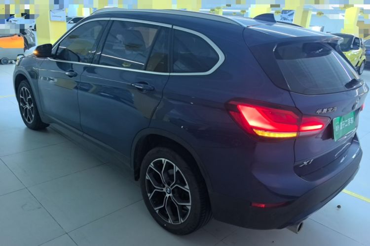 BMW X1 2022 — фото 4