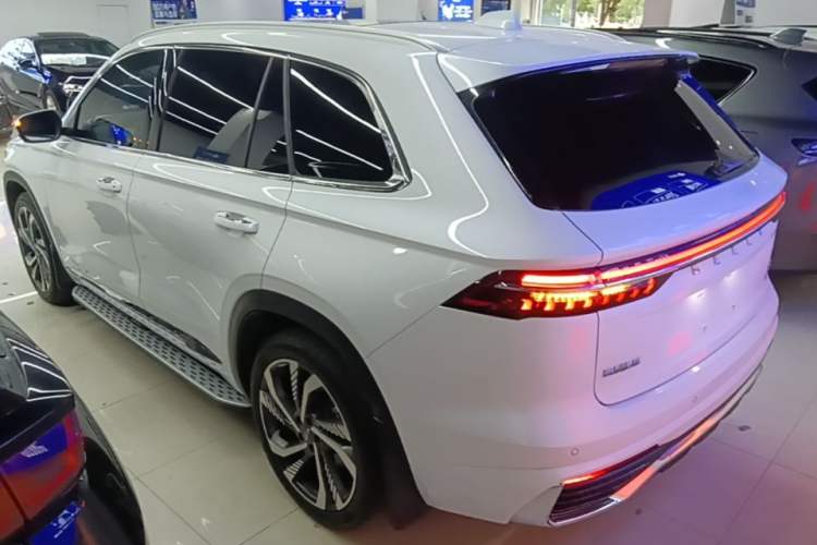 Geely Monjaro L 2024 — фото 4