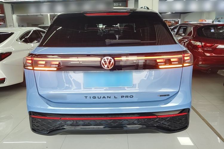 Volkswagen Tiguan L 2024 — 5