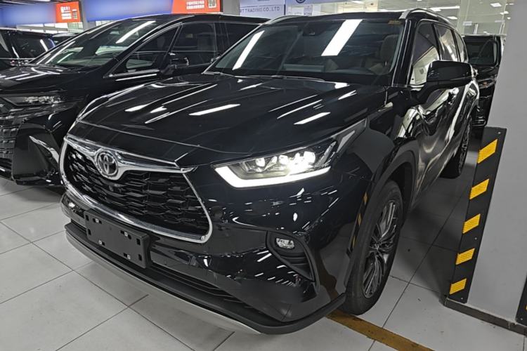 Toyota Highlander 2026 — фото 1