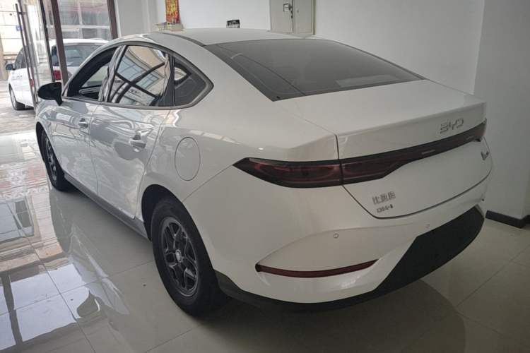 BYD Qin PLUS 2025 — фото 4