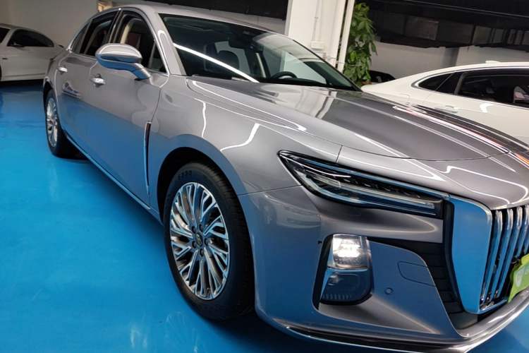Hongqi H5 2023 — фото 3