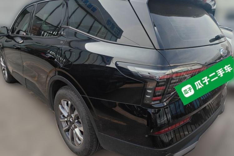 Ford Edge 2023 — 4