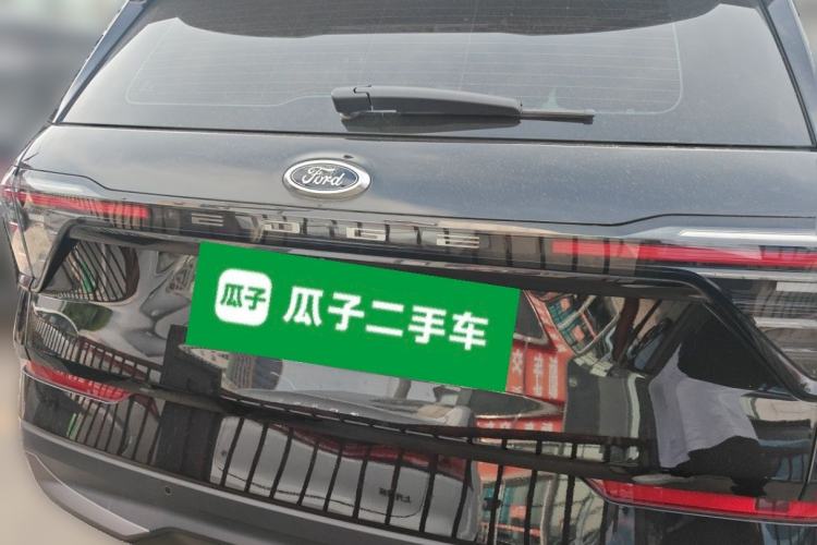 Ford Edge 2023 — 5