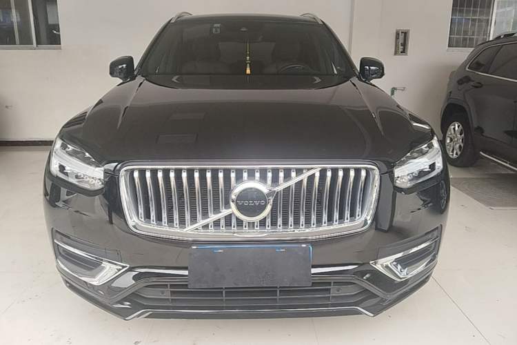 Volvo xc90 2022 — фото 2