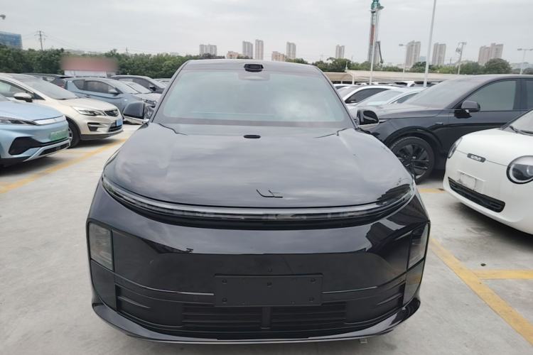 Li Auto L6 2025 — 2