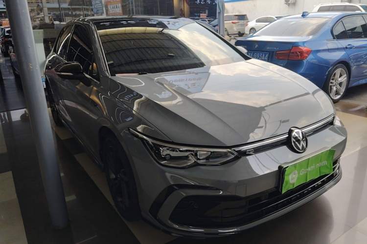 Volkswagen Golf 2023 — 3