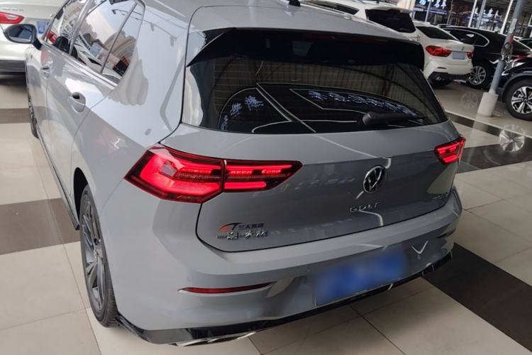 Volkswagen Golf 2023 — 5