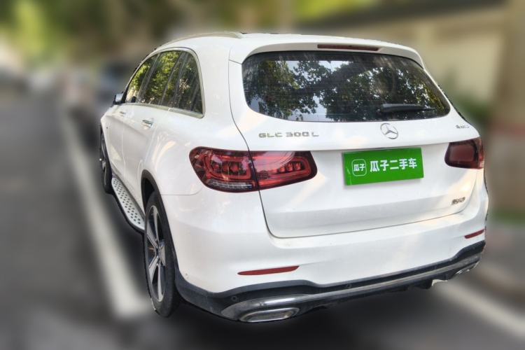 Mercedes-Benz GLC 300 L 2022 — фото 4