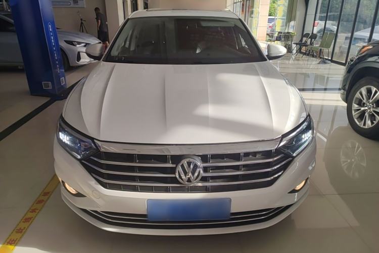 Volkswagen Sagitar 2020 — 2