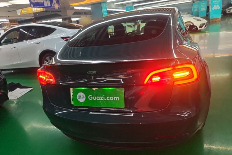 Tesla Model 3 2021 — 5