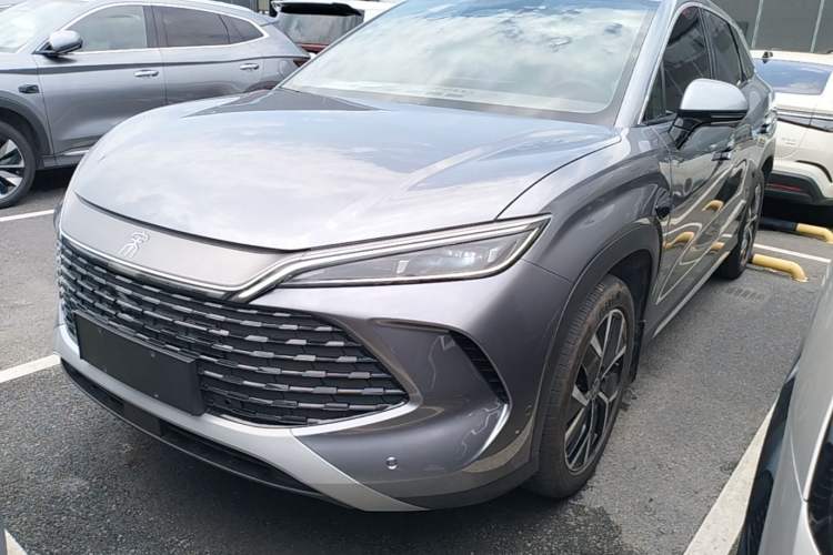 BYD Song L DM-i 2025 — фото 1