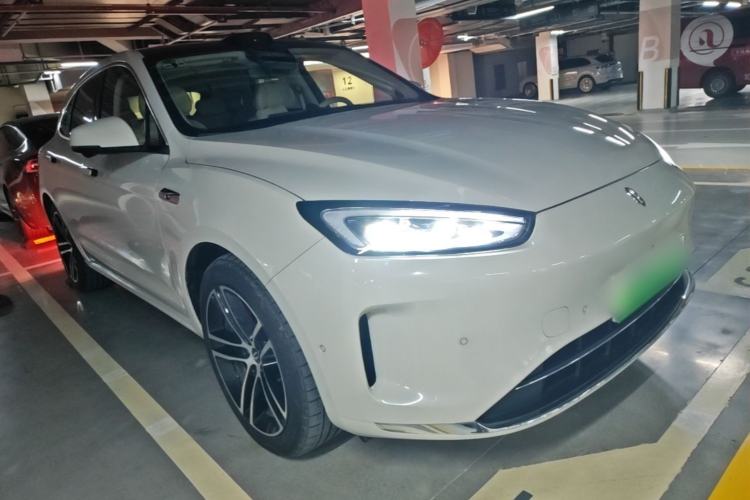 AITO M5 2025 — 3