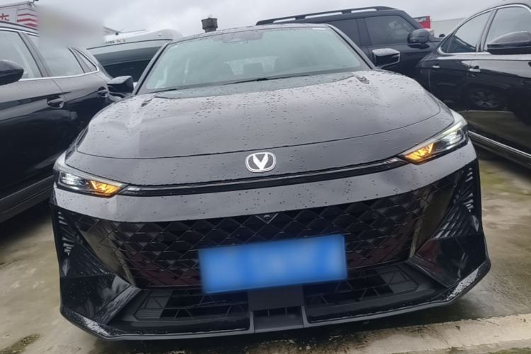 ChangAn UNI-V 2024 — 2