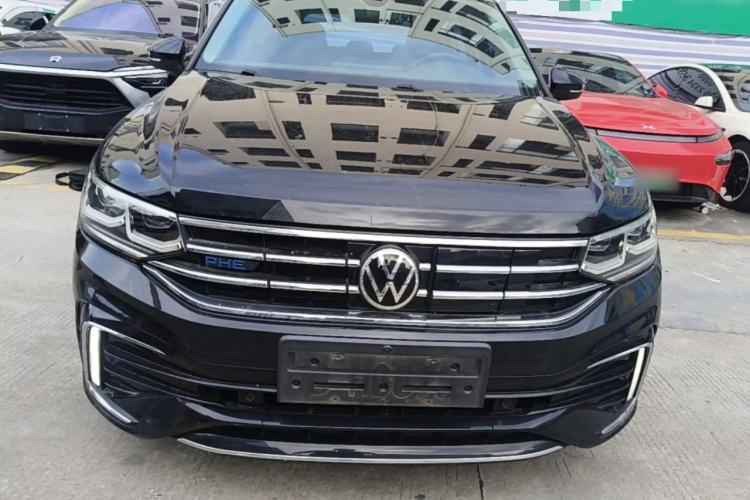 Volkswagen Tiguan L 2023 — фото 2