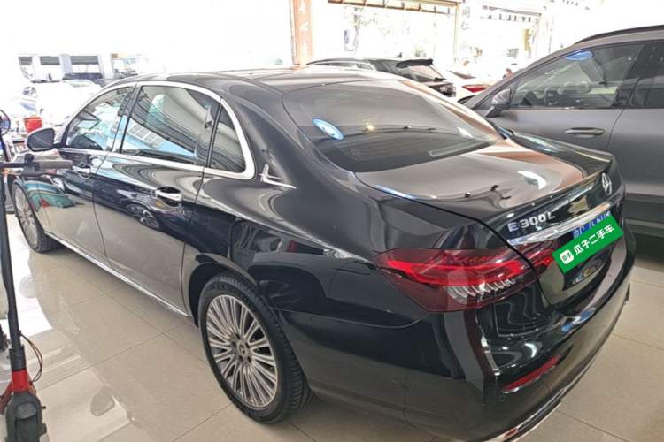Mercedes-Benz E 300 L 2022 — 4