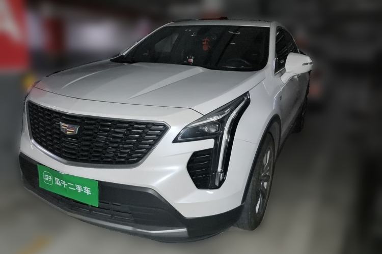Cadillac XT4 2021 — фото 1