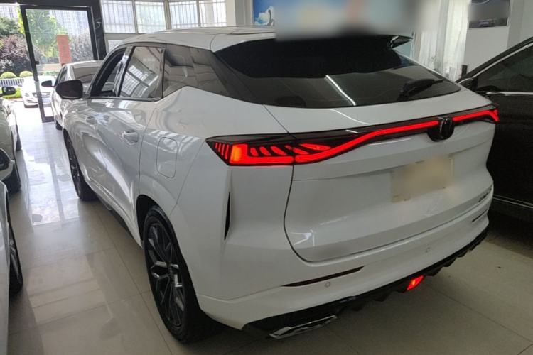ChangAn UNI-Z 2025 — 4