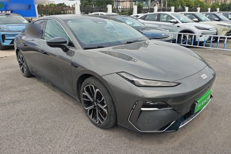 Geely Galaxy E8 2025 — 3