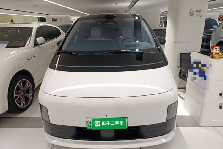 Li Auto MEGA 2025 — 2
