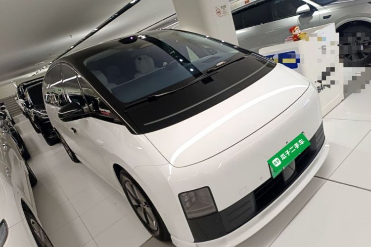 Li Auto MEGA 2025 — 3