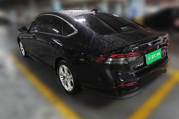 Honda Accord 2023 — 4