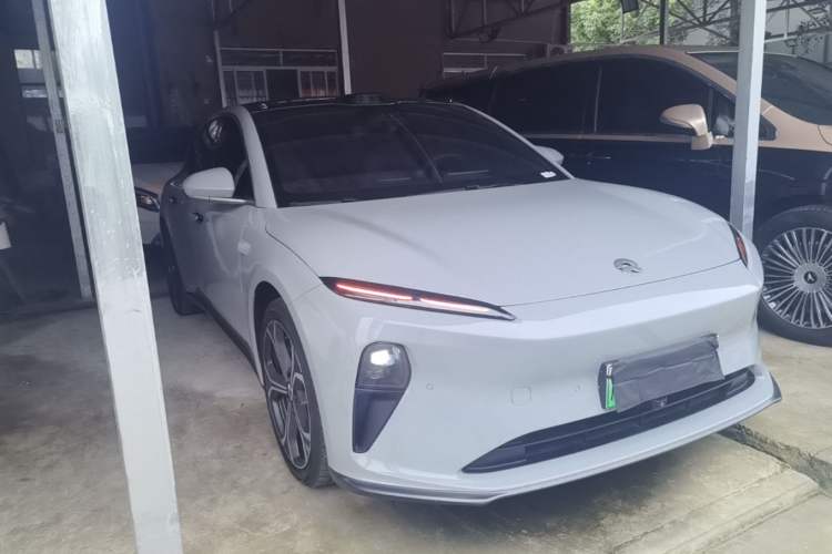 NIO ET5T 2024 — 3