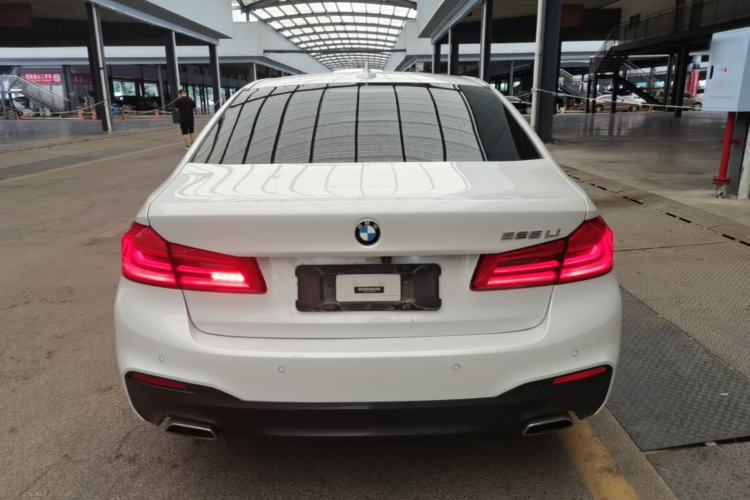 BMW 525Li 2020 — 5