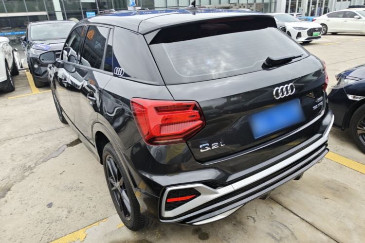 Audi Q2L 2022 — 4