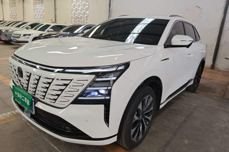 ChangAn cs75 plus 2025 — фото 1