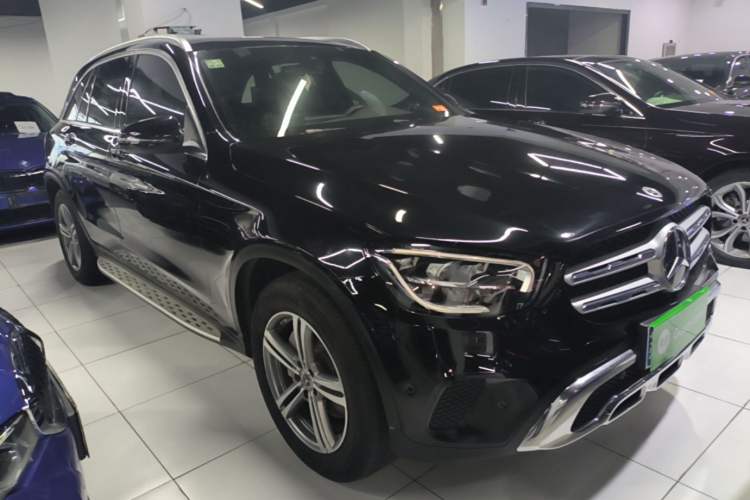 Mercedes-Benz GLC 260 L 2020 — фото 3
