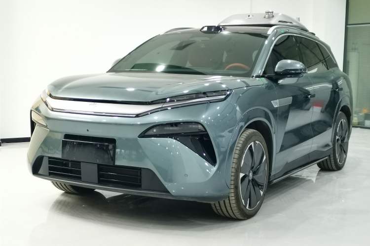 BYD Tang L 2025 — фото 1